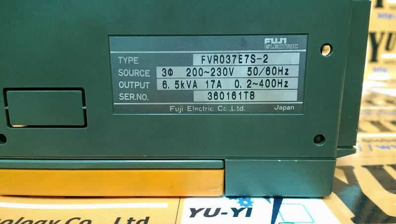 Fujielectric インバーターFVR037E7S-2